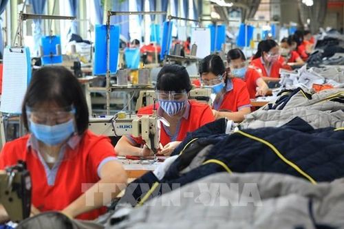 Tăng lương tối thiểu vùng từ 2026: Người lao động khu vực nào hưởng cao nhất?