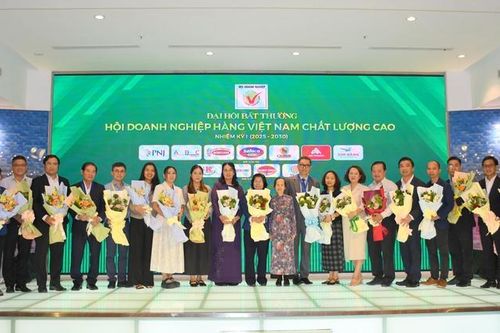 Hội Doanh nghiệp Hàng Việt Nam Chất lượng cao chuyển mô hình hiệp hội