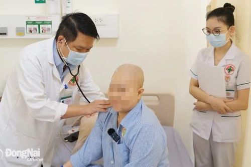 Tin vào 'thần dược' thuốc nam, người bệnh ung thư mất cơ hội 'vàng' chữa trị