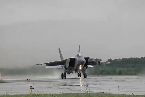 Nga nói FSB chặn âm mưu cướp MiG-31 mang Kinzhal