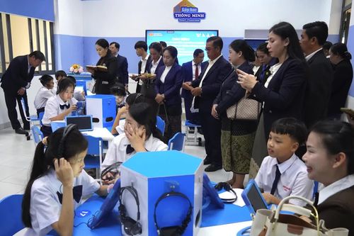 Trao đổi kinh nghiệm về công tác tự đánh giá chất lượng ở các trường tiểu học