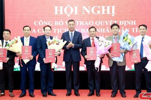 Công bố quyết định của Chủ tịch UBND tỉnh Sơn La về công tác cán bộ