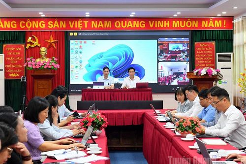 100% giáo viên Tuyên Quang tiếp cận và ứng dụng AI trong dạy học