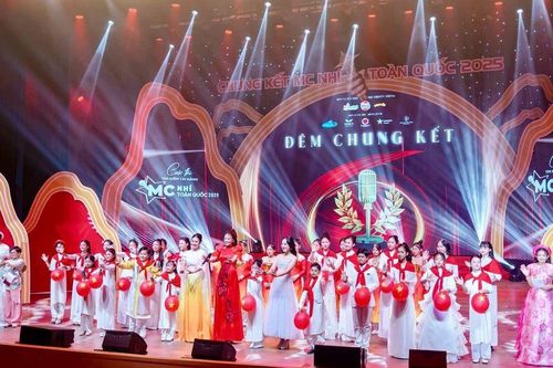 Chung kết MC Nhí toàn quốc năm 2025: 21 tài năng nhí tỏa sáng qua hình tượng anh hùng dân tộc