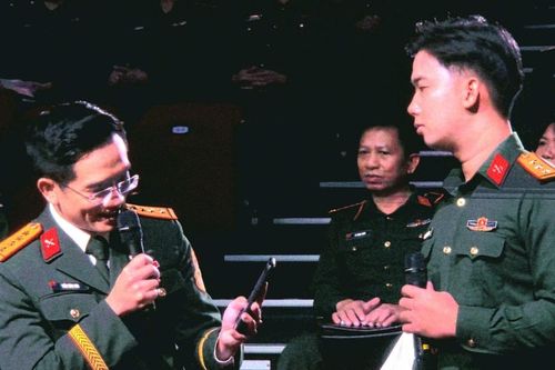 Móc khóa pháp luật: Lan tỏa tri thức pháp luật từ những điều nhỏ bé
