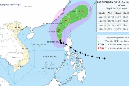 Bão FUNG-WONG có sức gió mạnh, sóng biển cao tới 8m trên Biển Đông