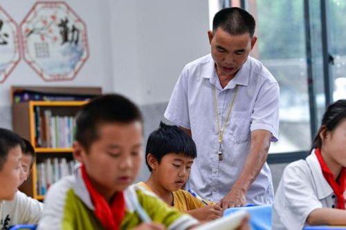 Trung Quốc giảm gánh nặng ngoài giảng dạy cho giáo viên