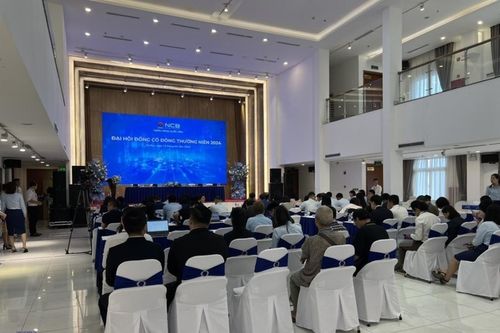 Loạt ngân hàng chuẩn bị họp đại hội đồng cổ đông bất thường