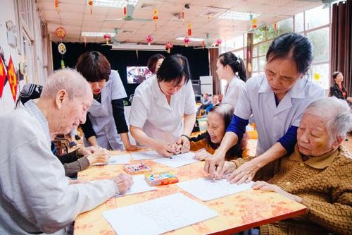 Giải pháp cho già hóa dân số đang tăng nhanh