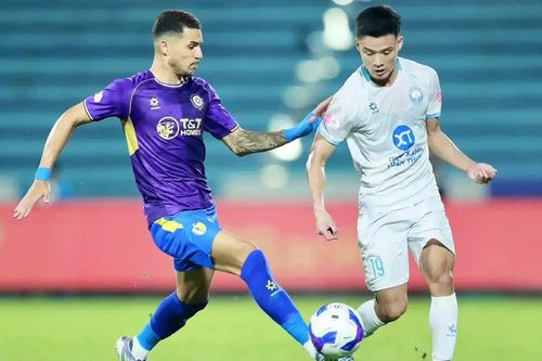 CLB Hà Nội cắt mạch 4 trận thua trước Nam Định