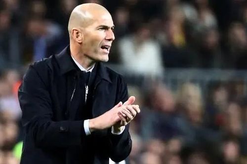 HLV Zinedine Zidane sẵn sàng dẫn dắt đội tuyển Pháp