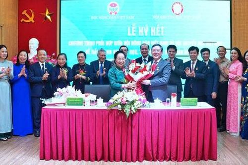 Hội Khuyến học Việt Nam và Hội Nông dân Việt Nam ký kết chương trình phối hợp giai đoạn 2025-2030