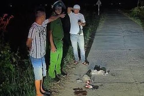 Truy bắt đối tượng đâm chủ tiệm cầm đồ, cướp xe bỏ trốn