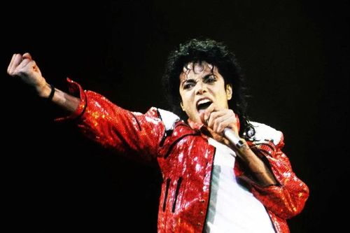 Michael Jackson lập kỷ lục mới: Trở lại Top 10 Billboard Hot 100 sau 40 năm