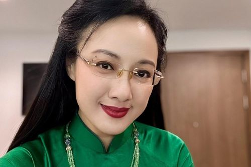 BTV Hoài Anh cảnh báo trang giả mạo