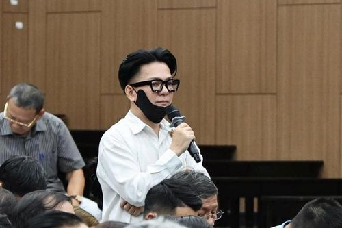 Ca sĩ Vũ Hà bị phạt tiền trong vụ đánh bạc tại khách sạn Pullman