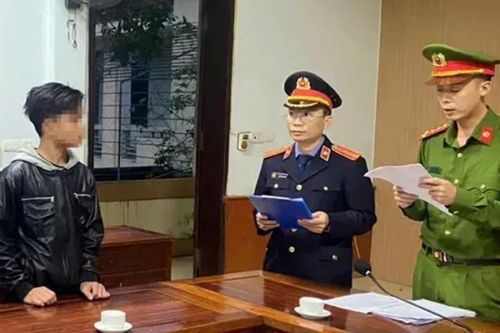 Khởi tố nam sinh lớp 11 đánh học sinh lớp 9 tử vong