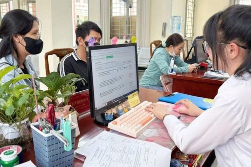 Từ đổi mới mô hình đến đổi mới tư duy phục vụ - Bài 2: Gỡ điểm nghẽn số, nâng chất lượng phục vụ người dân
