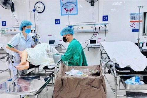 Giảm đau ngoài màng cứng giúp bệnh nhân sau mổ phục hồi nhanh