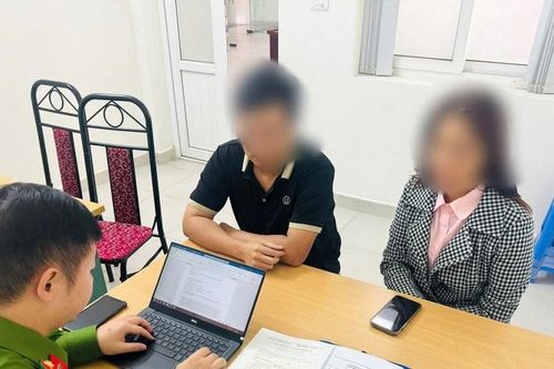 Kiểm tra khách sạn ở Hà Nội 'bùng' phòng của khách, phát hiện vi phạm