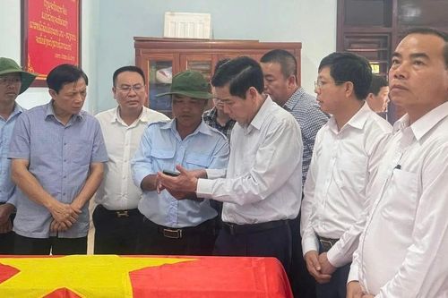 Đoàn Ban Công tác đặc biệt Chính phủ Việt Nam làm việc tại Savannakhet, Lào