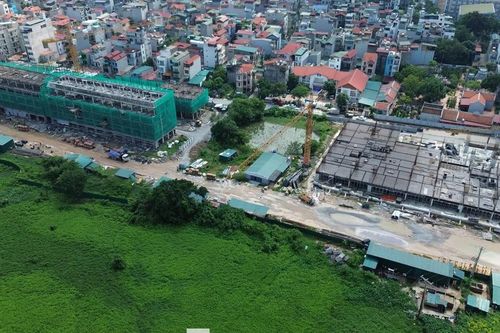 Hành trình đi làm thủ tục mua NOXH: Cả tháng vẫn chưa được xác nhận thu nhập