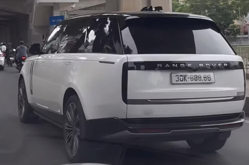 Đi xe sang Range Rover giá 12 tỷ, chủ xe chi thêm 4,1 tỷ tậu biển ngũ quý 8