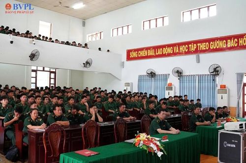 VKS Quân sự Khu vực 2 Bộ đội biên phòng phối hợp tuyên truyền pháp luật