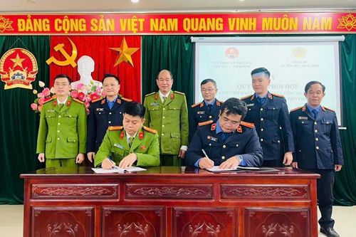 VKSND khu vực 2, tỉnh Ninh Bình ký kết Quy chế phối hợp trong công tác tuyên truyền, phổ biến pháp luật