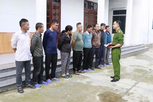 Nhóm đối tượng nhiều tiền án lợi dụng đám ma để tổ chức đánh bạc
