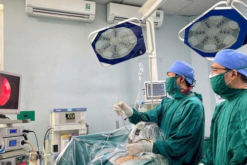 Bước tiến mới trong điều trị cột sống - An toàn, thẩm mỹ vượt trội