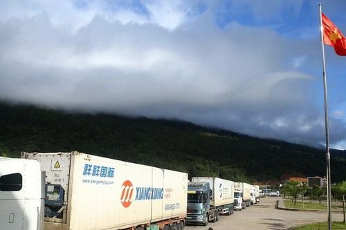 Quảng Trị: Đường lên Cửa khẩu Quốc tế Cha Lo bị tắc nghẽn
