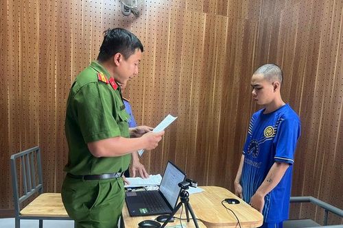 Khởi tố đối tượng dùng dao cướp tài sản của tài xế xe Grab