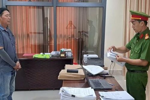 Khởi tố một giám đốc công ty trốn thuế