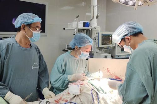 Bệnh viện Đa khoa Vĩnh Long làm chủ kỹ thuật phẫu thuật ung thư vú