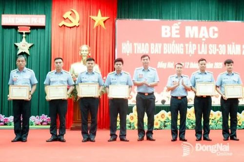 Trung đoàn 935 đoạt giải nhất hội thao buồng tập lái Su-30