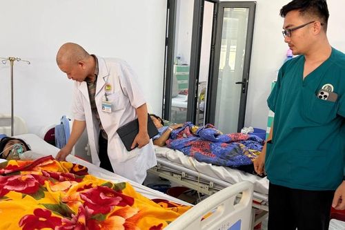 Tích cực điều trị cho nạn nhân sống sót trong vụ hỏa hoạn ở Đức Cơ