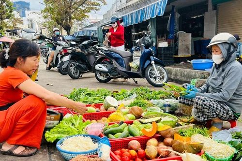 Gia Lai: Giá rau củ tăng cao tại các chợ dân sinh