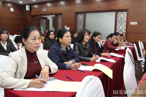 Hơn 160 hội viên, phụ nữ tham gia tập huấn phát triển kinh tế tập thể, hợp tác xã và sản phẩm OCOP