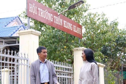 Tận tâm vì sự đổi thay ở bản làng
