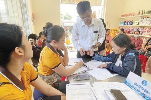 Tiện ích khi chi trả lương hưu không dùng tiền mặt