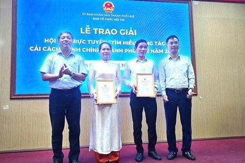 Trao giải tuần cuối hội thi cải cách hành chính