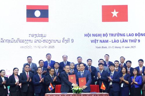 Việt Nam - Lào thúc đẩy hợp tác trong lĩnh vực lao động, việc làm và người có công
