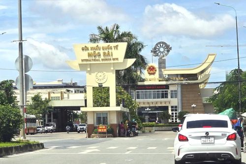 Tây Ninh đầu tư 41 chương trình, dự án phát triển thương mại biên giới