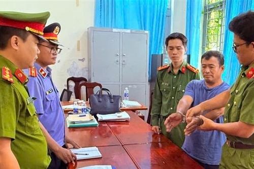 Bắt thêm đối tượng trong vụ lừa bán đất Sân bay quốc tế Phú Quốc