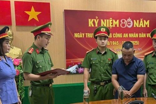 Khởi tố Lê Ngọc Vĩnh vì thuê ô tô tự lái rồi mang đi cầm cố