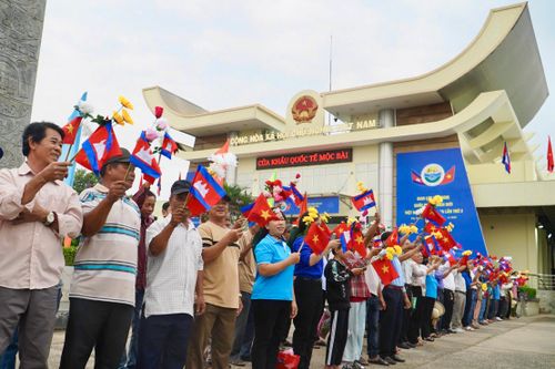 Tổng duyệt Giao lưu hữu nghị quốc phòng biên giới Việt Nam - Campuchia lần thứ 2