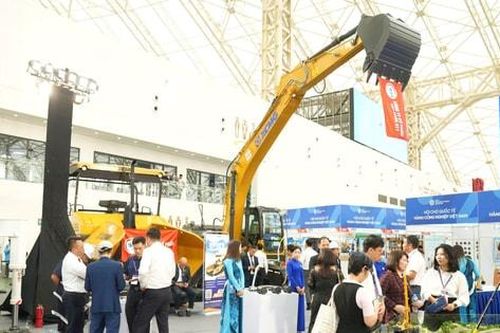 Khai mạc Tuần lễ Công nghiệp và công nghệ Việt Nam 2025