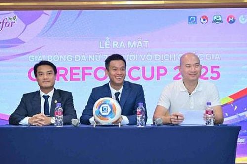 Khởi động Giải bóng đá nữ 7 người vô địch Quốc gia Carefor Cup 2025