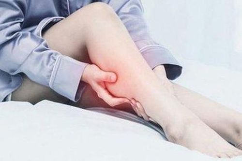 Xương kêu răng rắc cảnh báo thiếu canxi, đừng bỏ qua 5 triệu chứng này